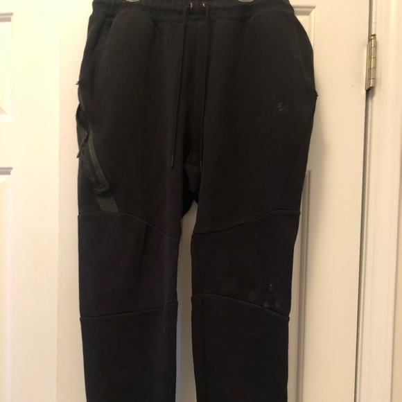 Men’s Nike Joggers (L) - Picture 1 of 6